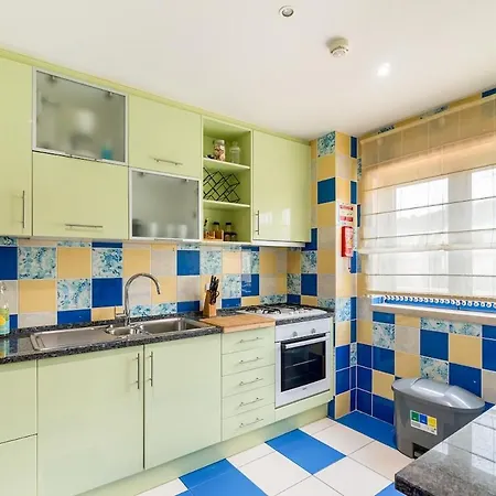 Spacious Duplex By Marina - Sleeps 6 - Homesbyfc Albufeira