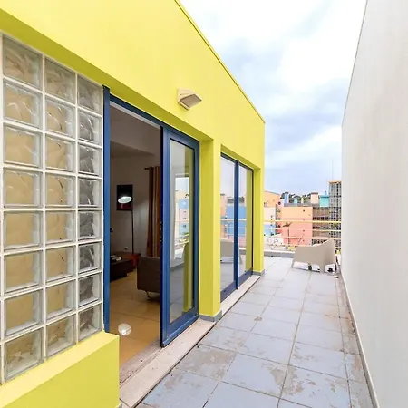 Apartamento Spacious Duplex By Marina - Sleeps 6 - Homesbyfc