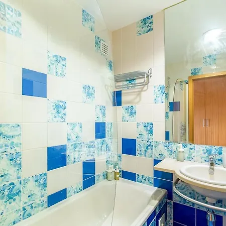 Apartamento Spacious Duplex By Marina - Sleeps 6 - Homesbyfc *